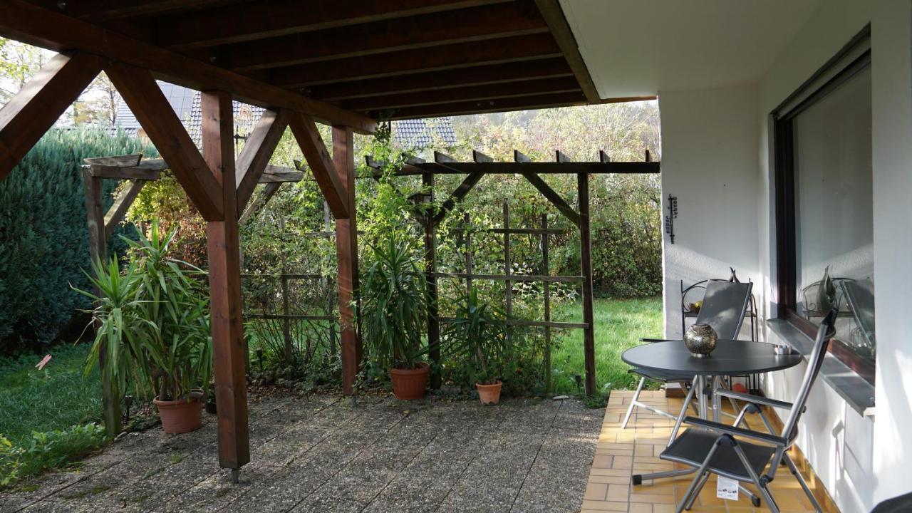Grosszuegige Wohnung Mit Terrasse Und Gartenzugang - Das Komplette Erdgeschoss 宾德拉赫 外观 照片