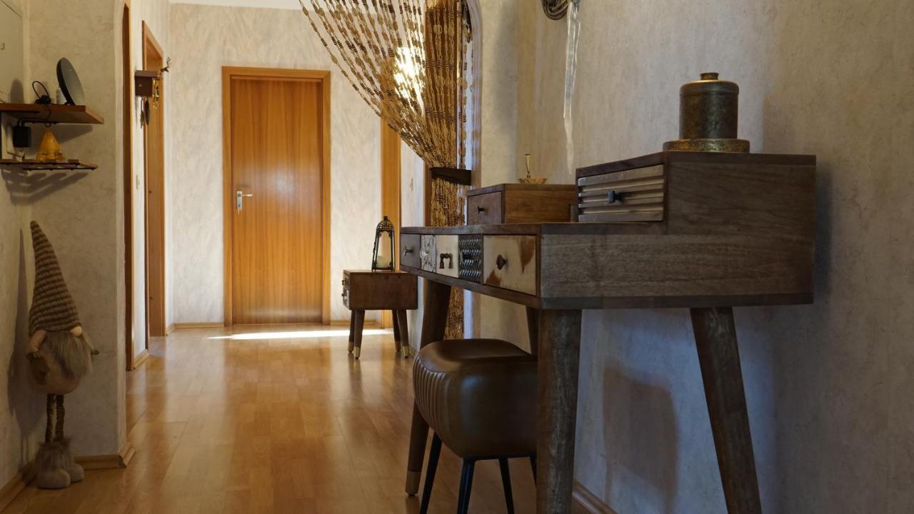 Grosszuegige Wohnung Mit Terrasse Und Gartenzugang - Das Komplette Erdgeschoss 宾德拉赫 外观 照片