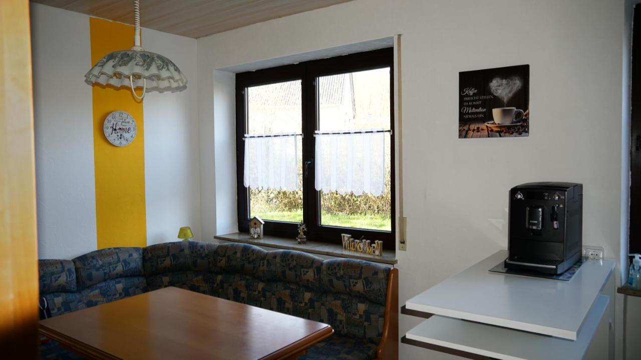 Grosszuegige Wohnung Mit Terrasse Und Gartenzugang - Das Komplette Erdgeschoss 宾德拉赫 外观 照片