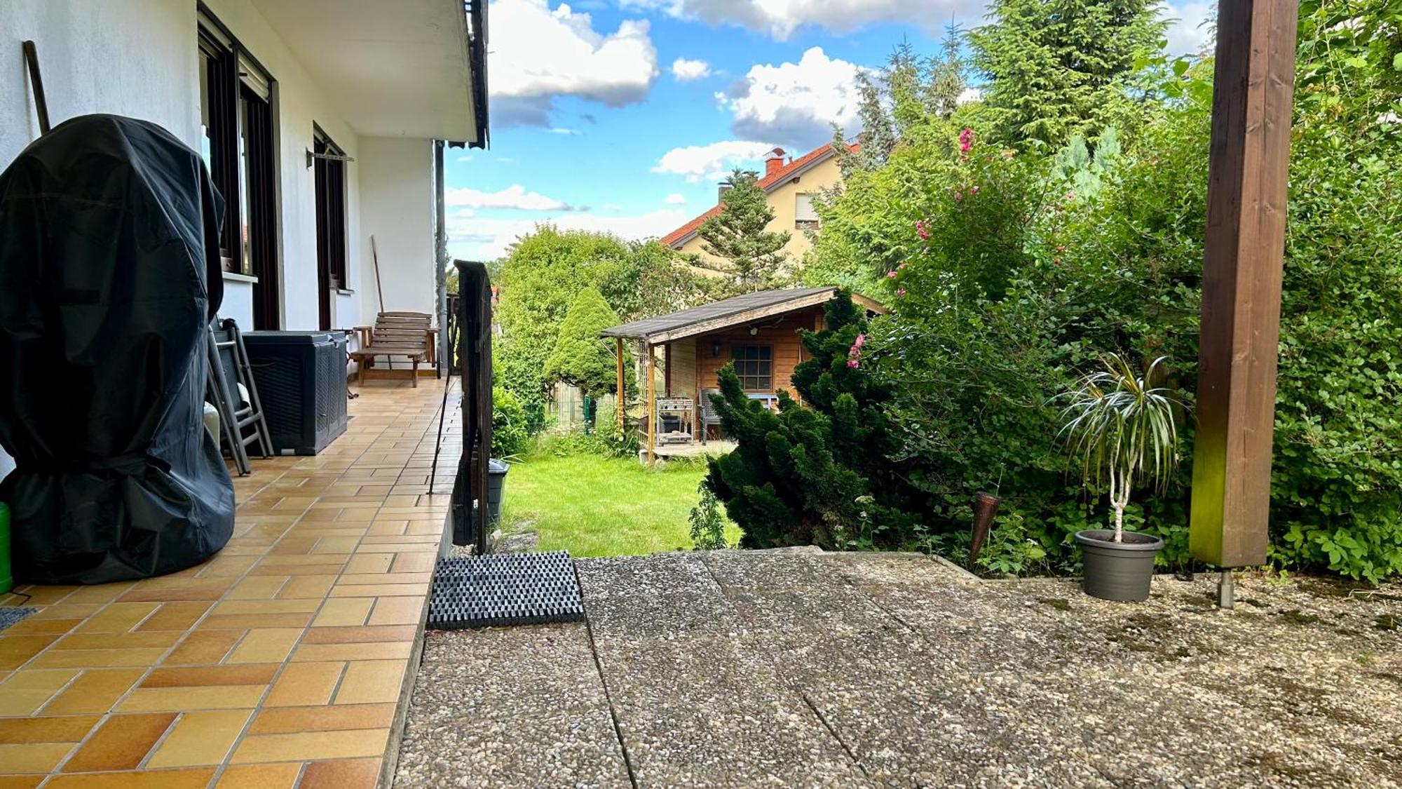 Grosszuegige Wohnung Mit Terrasse Und Gartenzugang - Das Komplette Erdgeschoss 宾德拉赫 外观 照片