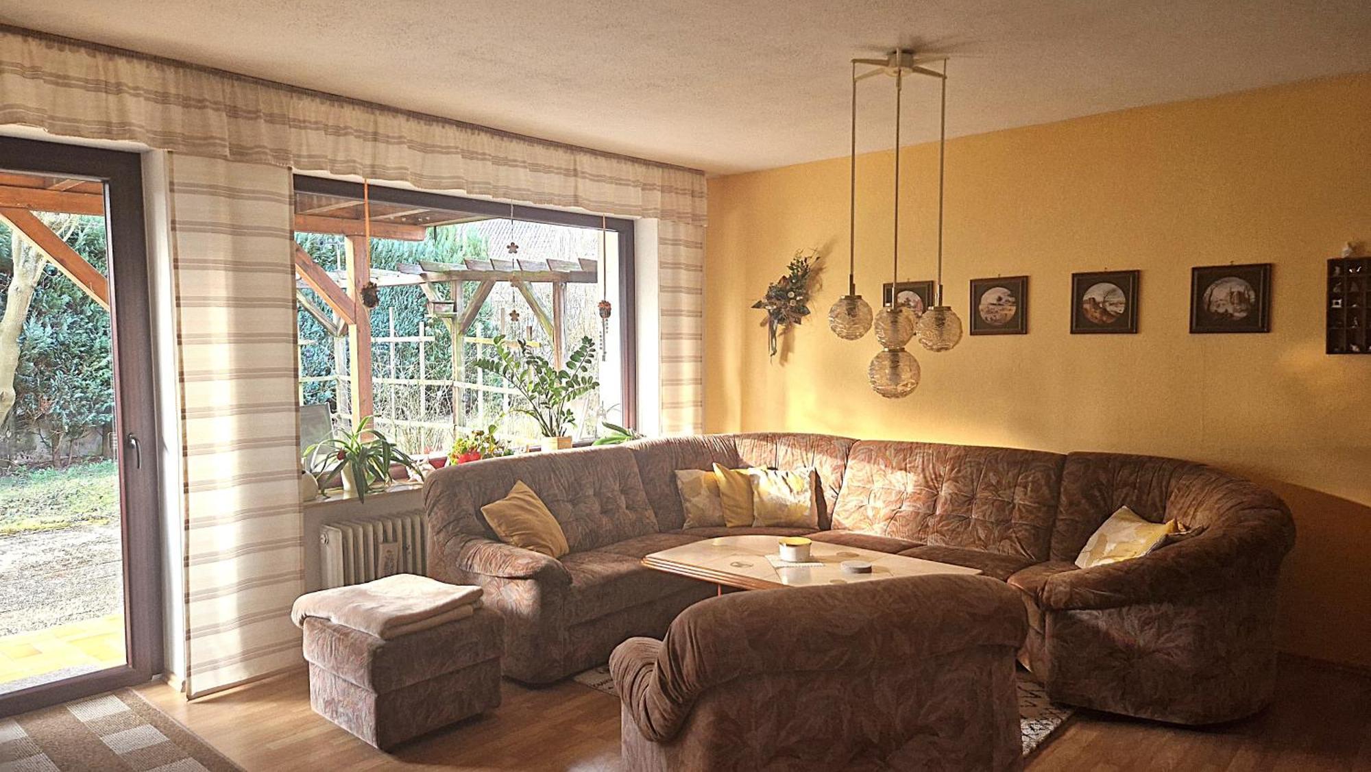 Grosszuegige Wohnung Mit Terrasse Und Gartenzugang - Das Komplette Erdgeschoss 宾德拉赫 外观 照片
