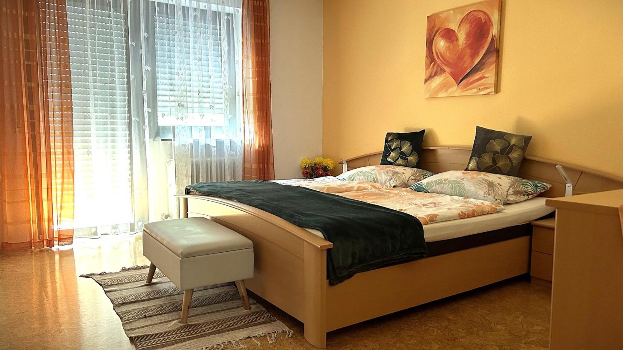 Grosszuegige Wohnung Mit Terrasse Und Gartenzugang - Das Komplette Erdgeschoss 宾德拉赫 外观 照片