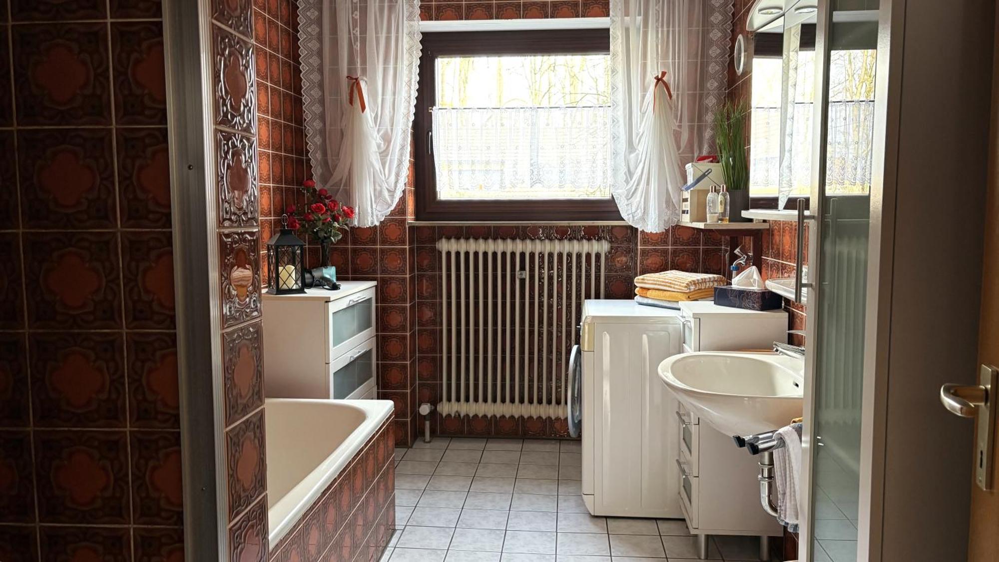 Grosszuegige Wohnung Mit Terrasse Und Gartenzugang - Das Komplette Erdgeschoss 宾德拉赫 外观 照片